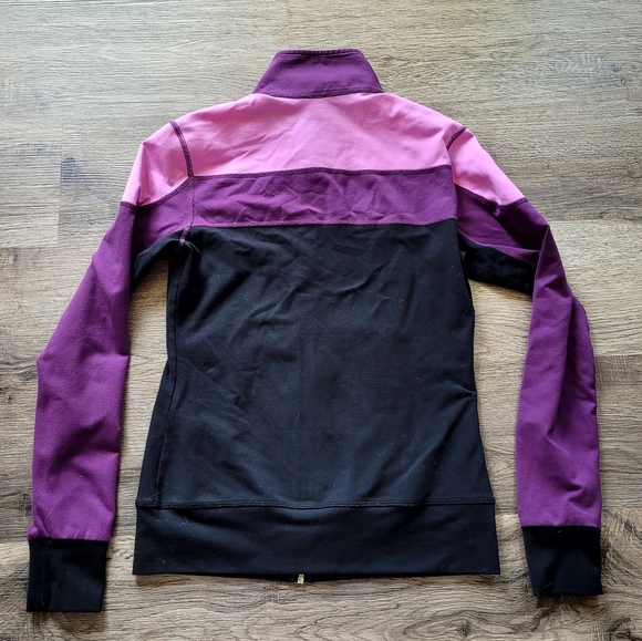 One Tooth Jacket - Picture 2 of 8